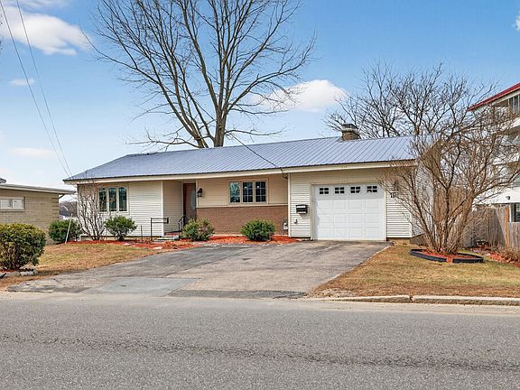 4th image of 118 River Road