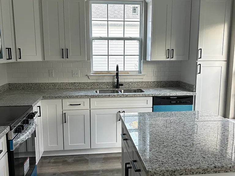61078 Richard St — Photo 3