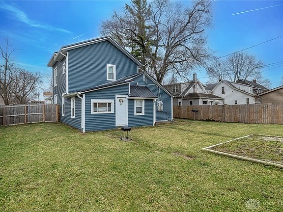 4th image of 216 S Short St