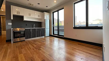 Rented by Strivers Management Group Corp (Brokerage)