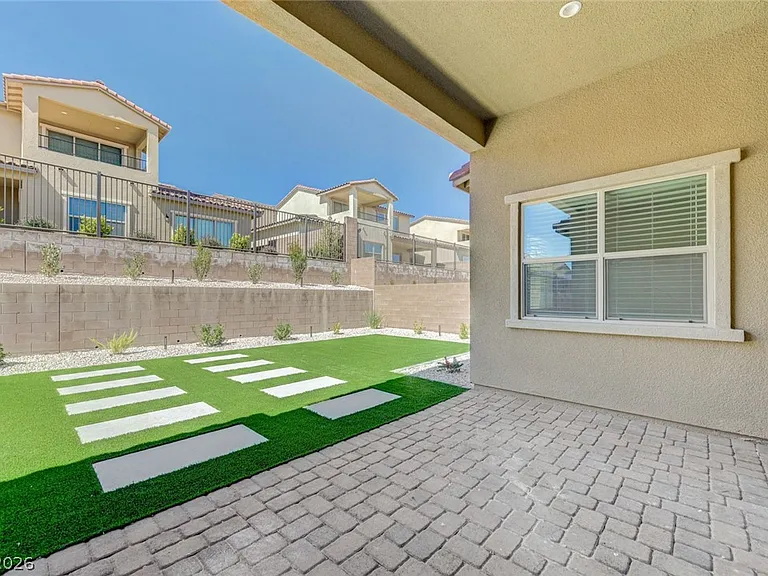 131 Robledo St — Photo 47
