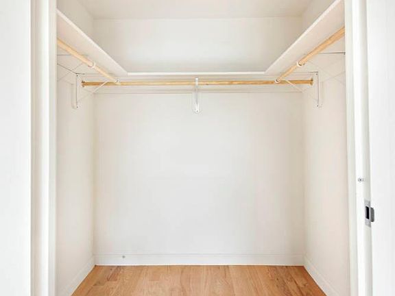 4th image of 324 Pleasant Ave APT 1D