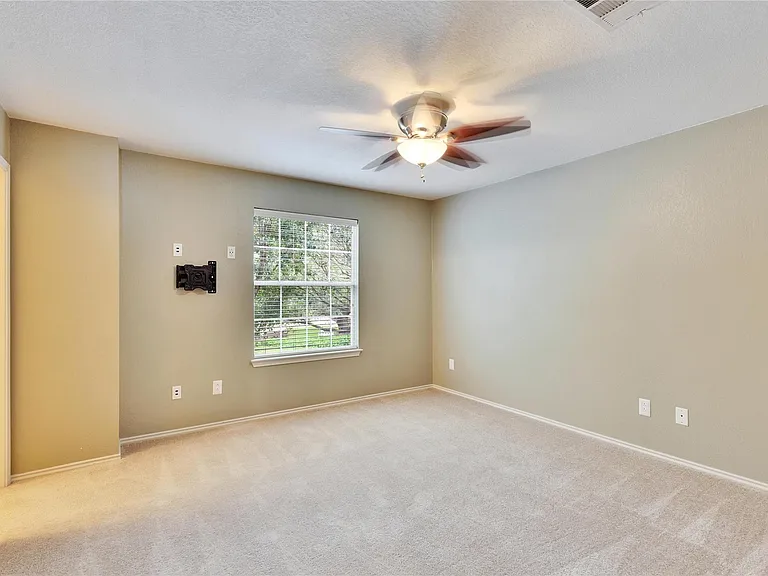 2212 Melissa Oaks Ln — Photo 24
