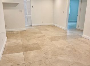 119 Gardens Dr APT 102, Pompano Beach, FL 33069