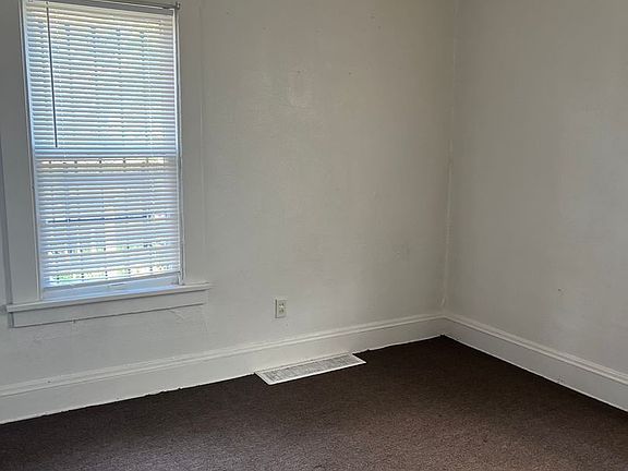 3rd image of 1234 E 172nd St