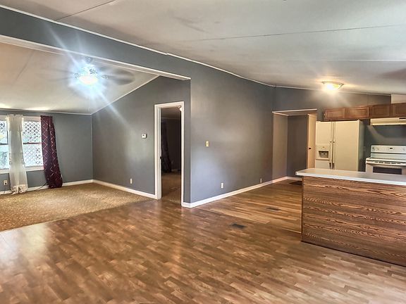 5th image of 4215 Bellville Dr
