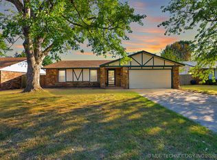 8804 E 134th St S, Bixby, OK 74008