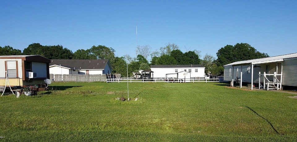 1st image of 108 Cane Derrick Dr