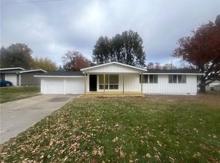 93 11th St, Chillicothe, MO 64601