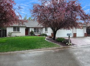 1008 Diamante Robles Ct, Diamond Springs, CA 95619