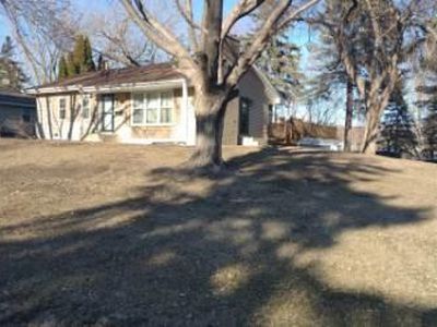8337 Quinn Rd, Bloomington, MN, 55437