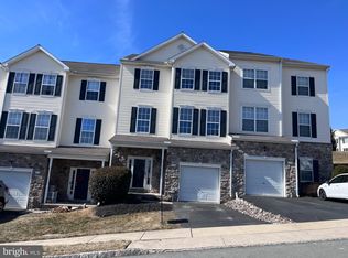 2134 Maple Crest Blvd #2134, York, PA 17406