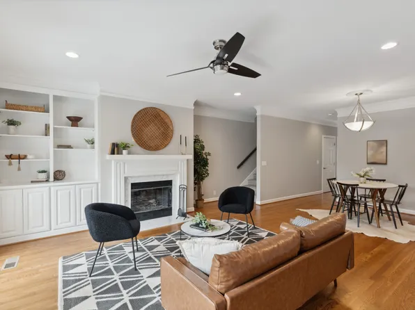 106 Forest Place Cir, Nashville, TN 37215