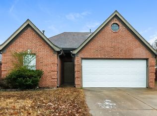 7642 Fox Hunt Dr E, Olive Branch, MS 38654