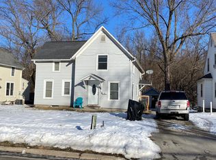 2909 Oakland St, Ames, IA 50014