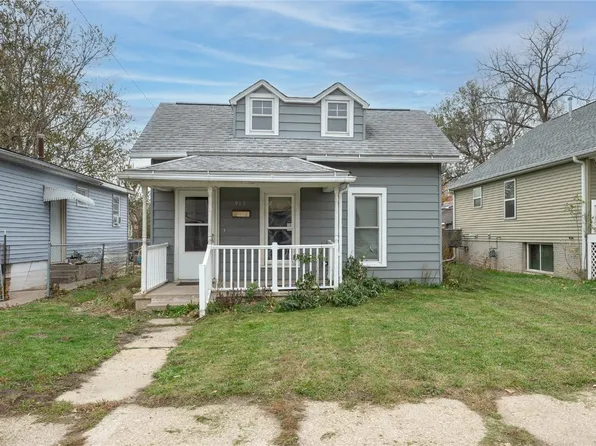 913 9th St SE, Cedar Rapids, IA 52401