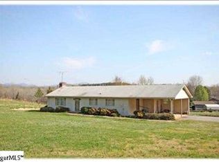 112 Greenhill Farm Rd, Landrum, SC 29356