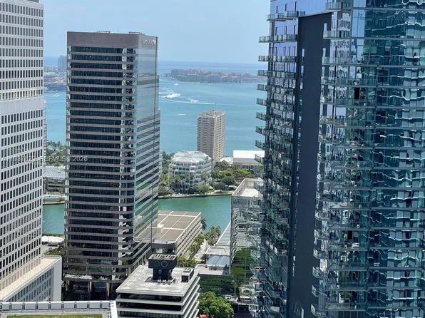 88 SW 7th St APT 3609, Miami, FL 33130