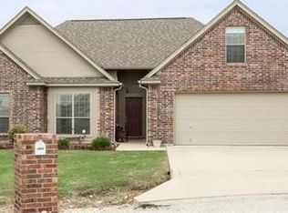 2803 Tour Ct, Granbury, TX 76049