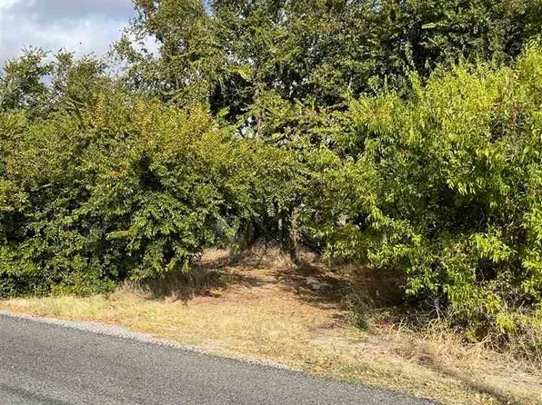 1511 Hampton Rd, Wichita Falls, TX 76301