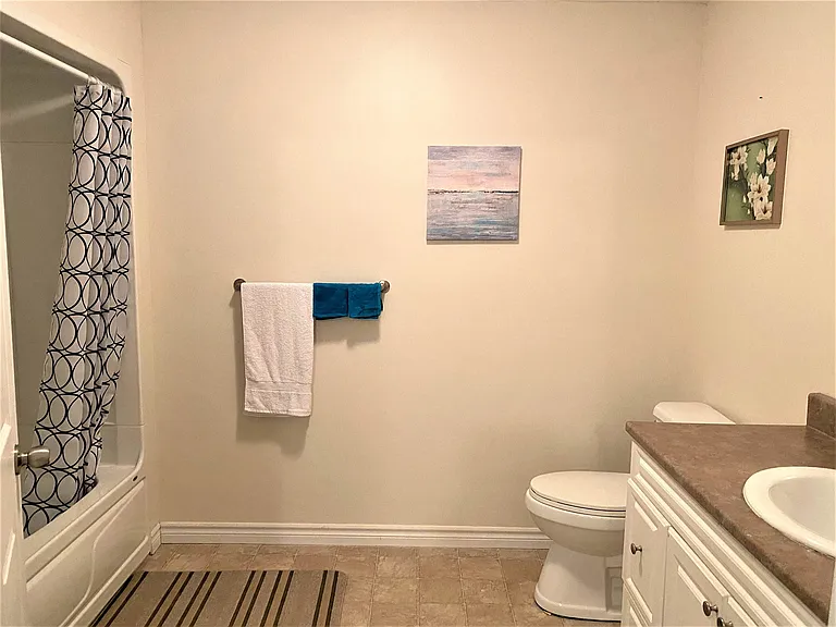 18 Elena Ct — Photo 31