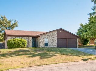 5617 Cherilee Ln, Haltom City, TX 76148