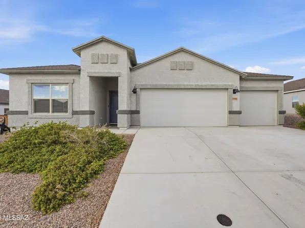 588 W Woodward St, Vail, AZ 85641