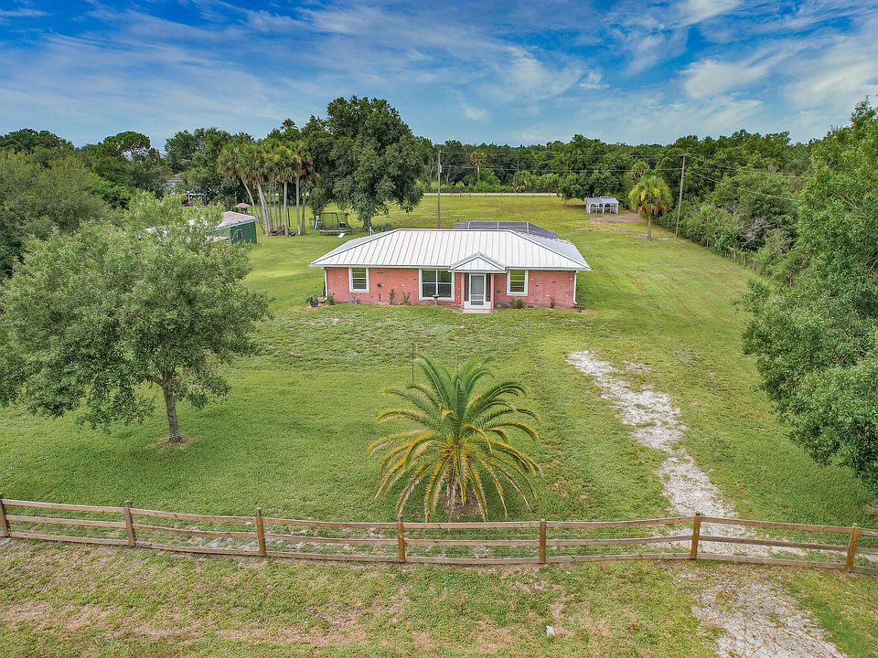 1st image of 7346 NW 93rd Court