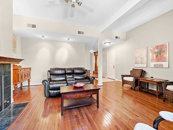 5th image of 5640 N Kenmore Ave APT 1S
