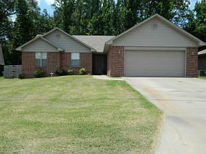 1st image of 120 Poppy Dr
