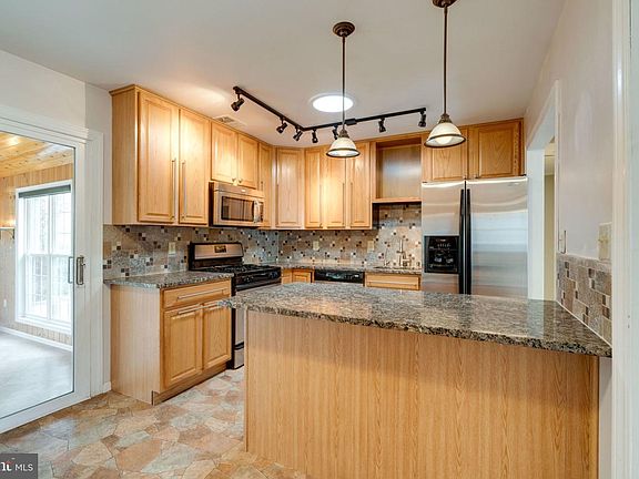 3rd image of 4103 Gardensen Dr