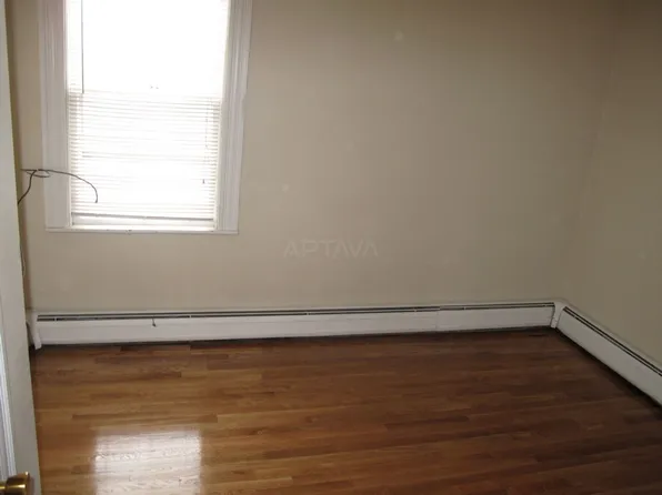 66 Morton Ave, Medford, MA