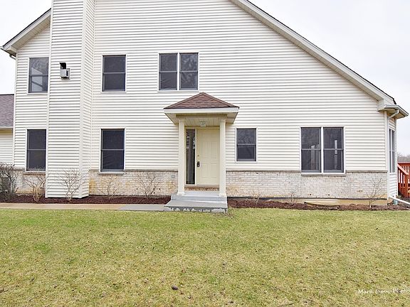 2nd image of 802 Thornwood Dr