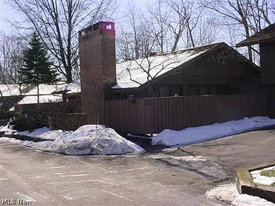 1st image of 716-7 Claridge Ln #3F