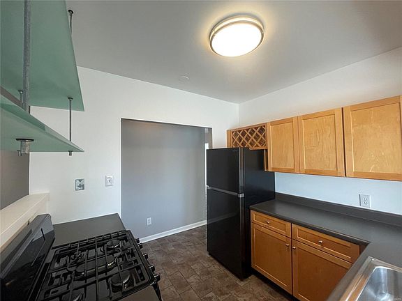 5th image of 375 N Boyle Ave APT B