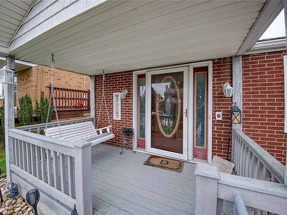 4th image of 922 Lindberg Ave