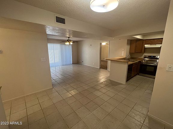 5th image of 540 N MAY Street #1079