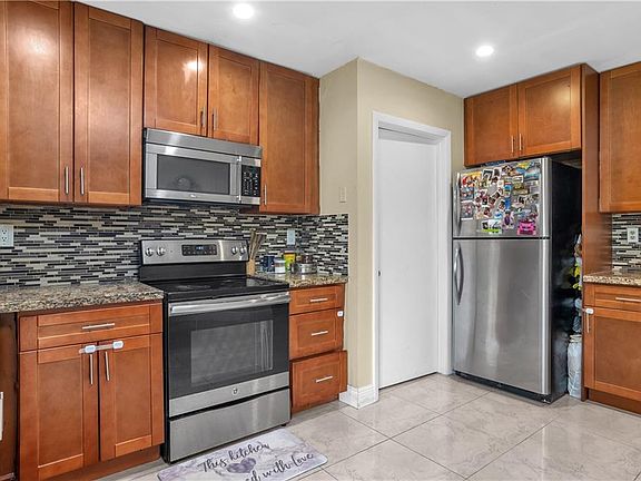 3rd image of 3100 NW 46th St APT 201
