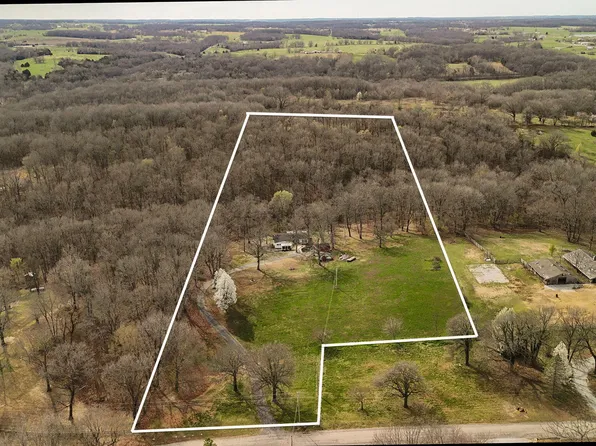 22747 Lawrence 1230, Aurora, MO 65605