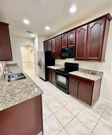 2121 Falmouth Ct — Photo 4