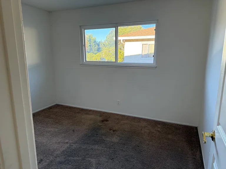 1127 Ayala Dr #A — Photo 8