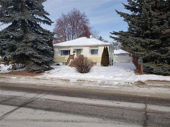 3rd image of 428 S 32nd Ave NW