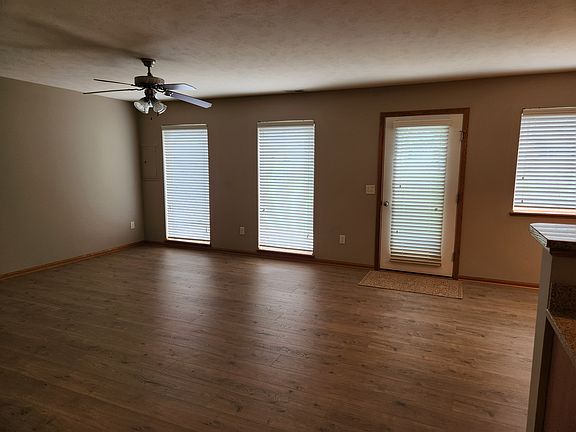 4th image of 1859 N 176th Plz