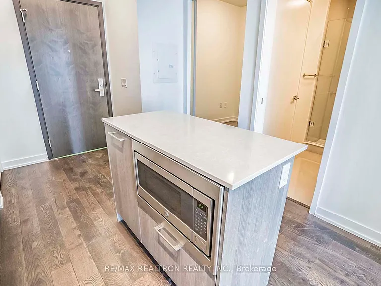 1 Yorkville Ave #3112 — Photo 7
