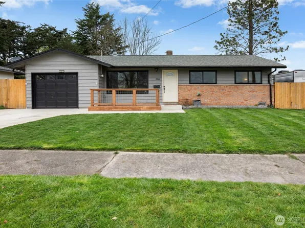 352 SW 8th Avenue, Oak Harbor, WA 98277
