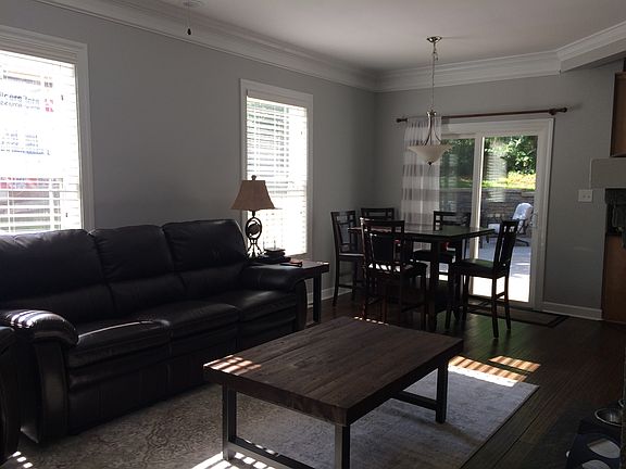 4th image of 214 Ashley Ave