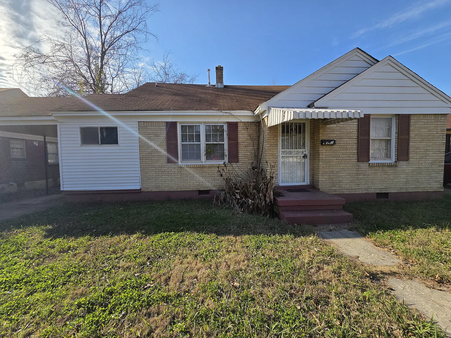 3 bed, 1299 sqft, $1,095 — Photo 1