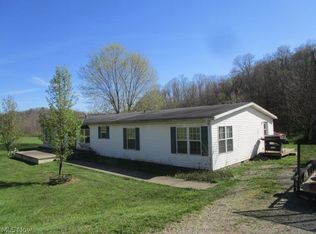 9267 Eppley Rd NW, Crooksville, OH 43731