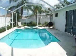 1834 Winn Arthur Dr, Valrico, FL 33594