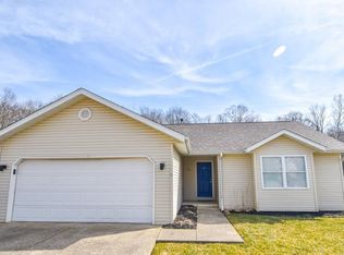 516 E Cardinal Glen Dr, Bloomington, IN 47401